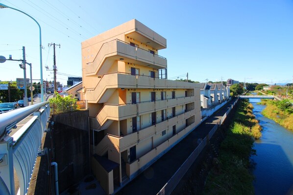 町田リバ－サイドハウスの物件外観写真